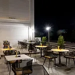 Paradisos Otel *
