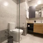 Paradisos Hotel *