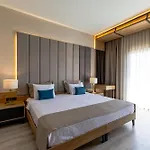 Hotel Paradisos *