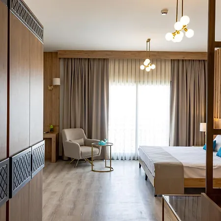 Paradisos * Trachoni (Nicosia)